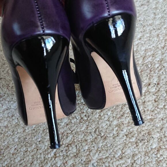Max Studio Zanzibar heeled low top booties in eggplant Purple size 6M - Picture 15 of 15